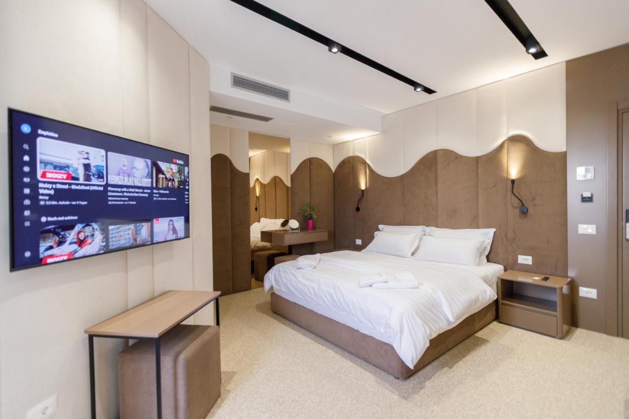 Hotel Portside Gf Vlorë エクステリア 写真